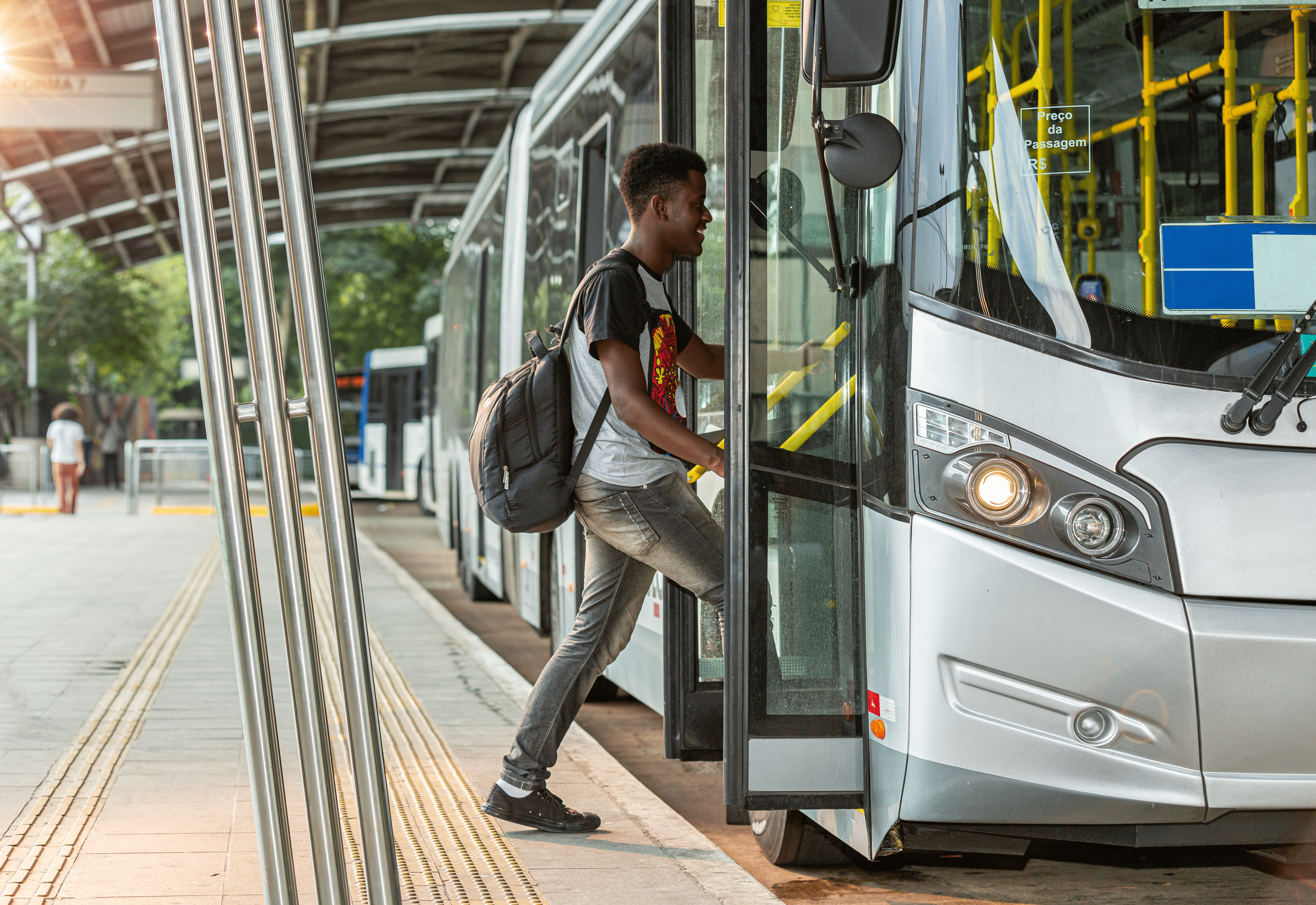 China shuttle bus hire services 1